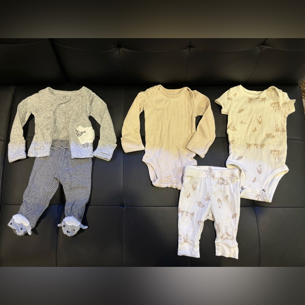 Baby boy clothing bundle - Newborn